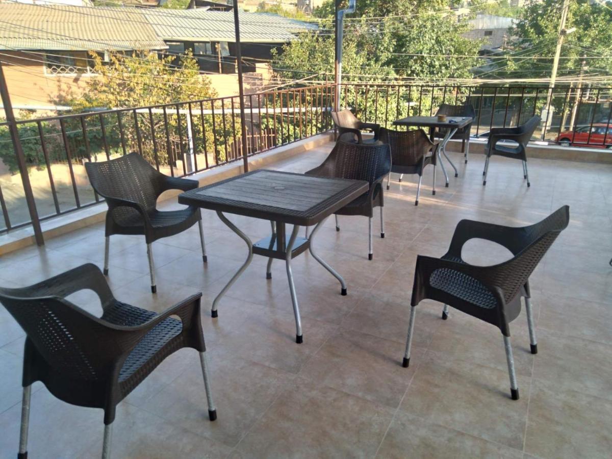 Arm Hotel Erivan Exterior foto